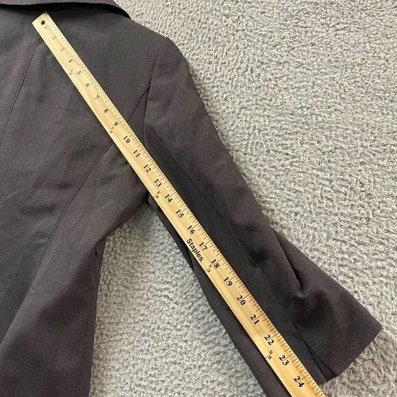 Ann Taylor Women's Gray Three Button Lined Blazer Jacket Size 6 - Picture 7 of 8